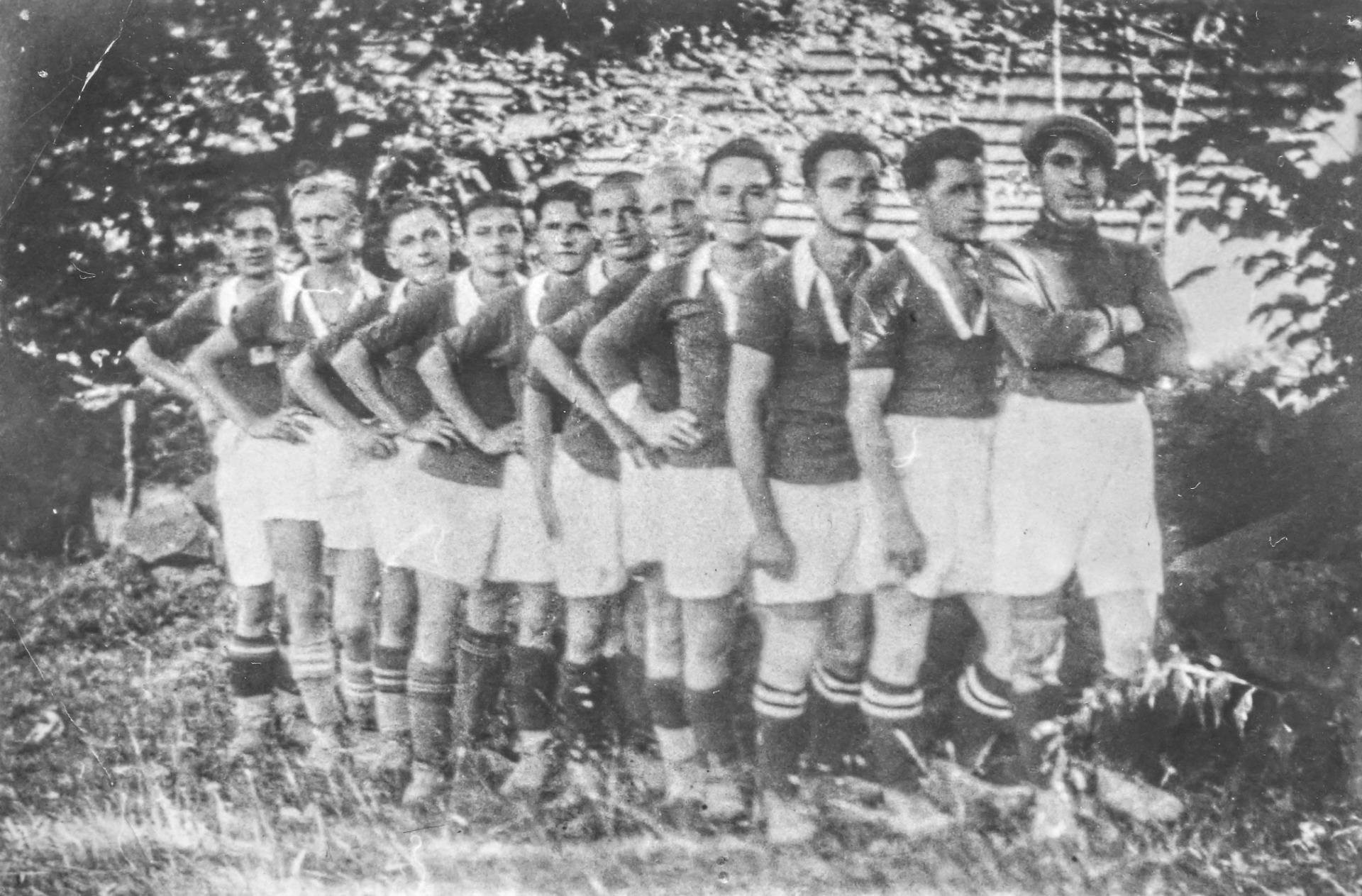 1928