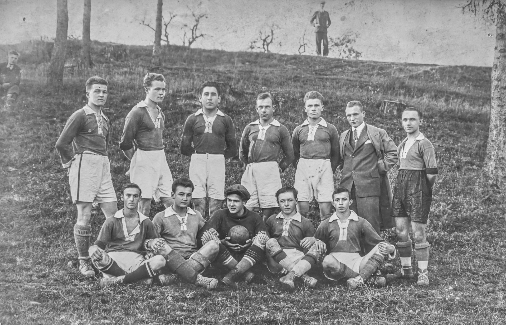 1928