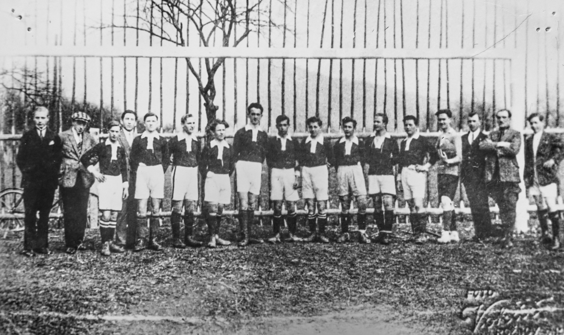 1927