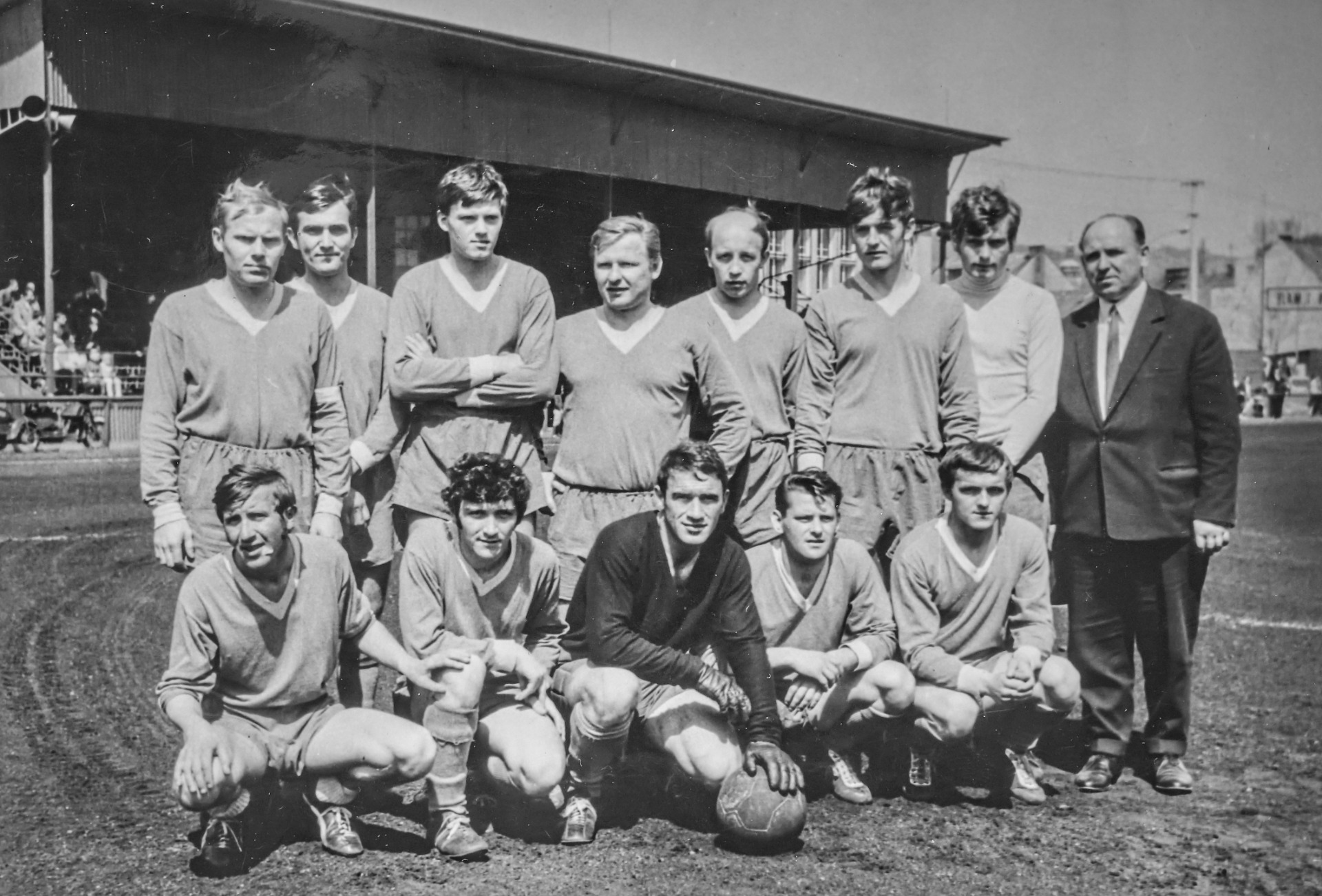 1969